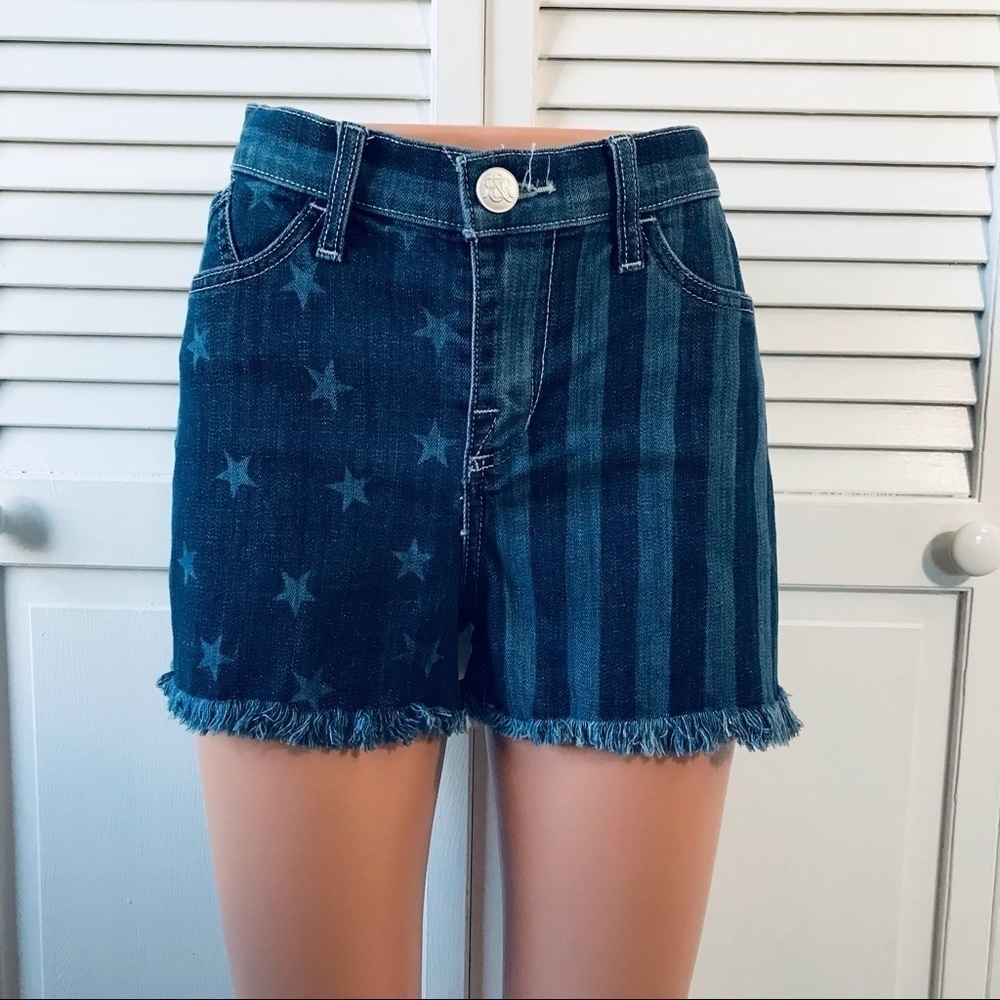 Price firm ROCK & REPUBLIC Blue American Flag Jean Shorts Size 8